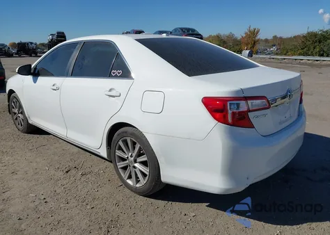 2012 Toyota Camry Xle z USA, uszkodzony, nr VIN 4T4BF1FK6CR256096
